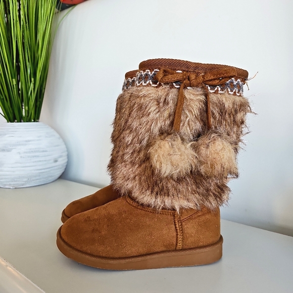 FABKIDS Fur Pom Pom Fuzzy Brown Boots  Braided Accents - Kids, Size 12 - Picture 15 of 16